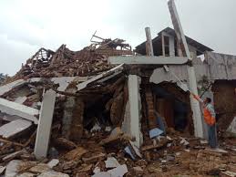 The alaska earthquake center is dedicated to reducing the impacts of earthquakes, tsunamis and volcanic eruptions in alaska. Three Injured Hundreds Of Houses Damaged After Magnitude 4 9 Earthquake In West Java National The Jakarta Post