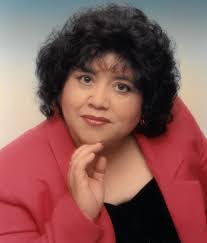 Lola Murillo's Instagram, Twitter & Facebook