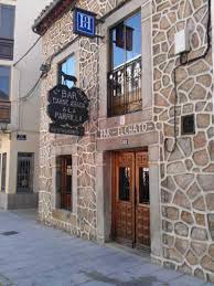 Puede ponerse en contacto con el municipio llamando al 920 281 001. Hostal Restaurante El Chato Bed Breakfast El Barraco