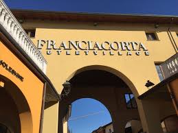 Sede franciacorta outlet village piazza cascina moie, 1/2 rodengo saiano (brescia) telefono: Franciacorta Outlet Village Nell Enoturismo Il Legame Con La Destinazione Webitmag Web In Travel Magazine