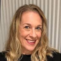 Carla Mead's Instagram, Twitter & Facebook