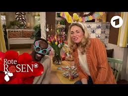 Brigitte antonius war lange zeit die einzige darstellerin, die über viele jahre ohne unterbrechungen seit folge 1 mitwirkte, doch inzwischen pausiert auch sie altersbedingt immer wieder. Frohe Ostern 2021 Viele Eier Und Noch Mehr Wunscht Das Rote Rosen Team I Rote Rosen Youtube