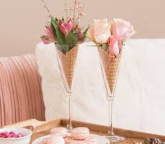 Las flores mayormente utilizadas en los casamientos son: Decorar Una Boda Sencilla En Casa Ideas Y Adornos Economicos