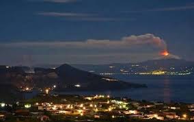 Etna's hot lava fountains and orange plumes of ash illuminate the sicilian night sky. With This Amazing View Of Etna I Wish You A Magnificent Night All Etna Volcano In Eruption Etna Catania Etna Sicily Etna Sicily