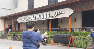 Mar 28, 2021 · langgar jam operasional, holywings dan sate taichan kemang ditutup 3x24 jam polisi: Xu0fxweyuv5l M