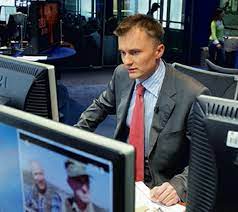 Dziennikarz tvn24 piotr jacoń na łamach jednego z magazynów dla społeczności lgbt opowiedział o swoim transpłciowym dziecku. Piotr Jacon Z Tvn24 Opowiada O Transplciowej Corce Mam Obawe Ze Juz Zawsze Bede Bal Sie O Jej Bezpieczenstwo
