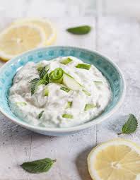 Tzatziki Thermomix Pour 4 Personnes Recettes Elle A Table Recette Recettes De Cuisine Thermomix Sauce Tzatziki