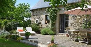 Vente Proprietes Avec Chambres D Hotes Ou Gite En Bretagne Gite Bretagne Terrasse Maison Maison Bretagne