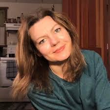 Stephanie Patton's Instagram, Twitter & Facebook