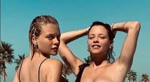 Giulia provvedi, incidente in spiaggia: Silvia E Giulia Provvedi Foto Hot A Dubai Nonostante La Censura Islamica Il Mattino It