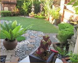 Our small garden consists of two main compositions that frame the boundaries of the plot and are decorated with retaining walls. 45 Pretty Decorate Small Patio With Plants Ideas Craft And Home Ideas Small Front Gardens Front Gardens Front Yard Garden Design