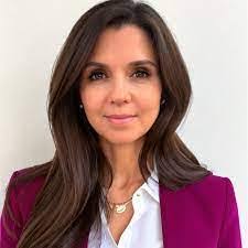 Lesley Ippolito's Instagram, Twitter & Facebook