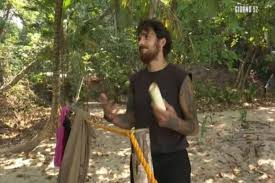 Insieme a valeria angione e andrea dianetti, luca vismara e claudio sona commentano la prova del girarrosto all'isola dei famosi. Isola Dei Famosi Andrea Cerioli Ha Un Malore In Diretta