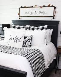 36 Inexpensive Farmhouse Bedroom Decor Ideas On A Budget Simple Bedroom Farmhouse Bedroom Decor Rustic Bedroom