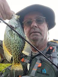 catching smallmouth bass with fly fishing