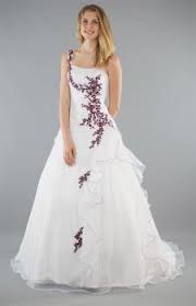 Neue auswahl ✓ günstige marken ✓ bestellen sie. 20 Brautkleider Mit Farbakzenten Ideen Brautkleid Weisses Kleid Kleider