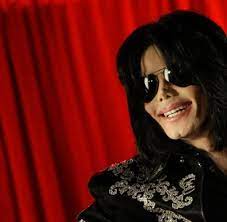 Michael jackson leiche / king of pop: King Of Pop Jacksons Leiche Soll Offentlich Aufgebahrt Werden Welt