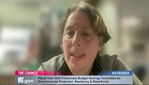 NYC 'bounty hunters' making almost $1M apiece reporting idling trucks are  professionals, live in posh enclaves