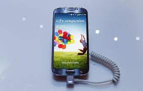 Bill detwiler cracks open the samsung galaxy s4, shows you the handset's redes. Update Samsung Galaxy S4 Mini With Android 5 1 1 Lollipop Update Via Slimlp Custom Rom How To Install Ibtimes India