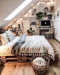 Bohemian Style Ideen Fur Schlafzimmer Dekor Bohemianbedroom Bohemian Style Ideen Fur Schlafzimme In 2020 Schlafzimmer Dekor Ideen Zimmer Gestalten Wohnung Einrichten