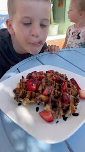 I’m still dreaming about those waffles. @rainingberriessarasota , #waffles  #rainingberries #waffle #smoothie #smoothies #sarasota #lakewoodranchflorida