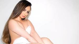 Model couldnt sit down for six months after botched bum lift disaster -  Daily Star