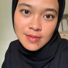 Tidak ada laki-laki yang menyerah pada perempuan yang ia inginkan.