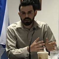 Στα οκτώ του, ο πατέρας του τον πήρε μαζί του στο ηνωμένο βασίλειο, όπου και μεγάλωσε. Pdf Amynas Afhghmata To Paradeigma Toy Spokesperson S Unit Twn Israhlinwn Amyntikwn Dynamewn Kai Ta Nea Mesa Lambros G Kaoullas Academia Edu