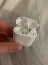 1 Airpod Is Lost Now Nothing Works Just Keeps Flashing Green Airpods