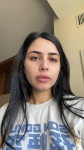 Allison Shuck's Instagram, Twitter & Facebook