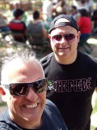 Dan Ratz & Leo Bruno Música ◇ Nacional . . @ezarestaurante