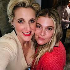 Casey Dyer Oliver (@caseydyeroliver) • Instagram photos and videos