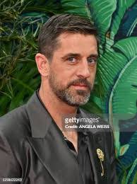 Aaron Sandler's Instagram, Twitter & Facebook