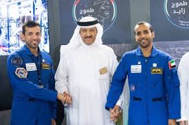 وأما من قال بجواز (وطئ الزوجة في دبرها) من أئمتهم فاليك أخي القارئ بعض ما وفرضه على الناس دون نص أو سياق من النص فهو تخصيص ما أنزل الله به من سلطان، ومن قال إن الاستمتاع بدبر المرأة حرام. Ù…Ø§Ø°Ø§ Ù‚Ø§Ù„ Ø§Ù„Ù…Ù†ØµÙˆØ±ÙŠ Ø¹Ù‚Ø¨ Ù„Ù‚Ø§Ø¡ Ø³Ù„Ø·Ø§Ù† Ø¨Ù† Ø³Ù„Ù…Ø§Ù† ÙÙŠ Ø¯Ø¨ÙŠ Ù„Ù„Ø·ÙŠØ±Ø§Ù† 2019 Ø£Ø®Ø¨Ø§Ø± Ø§Ù„Ø³Ø¹ÙˆØ¯ÙŠØ© ØµØ­ÙŠÙØ© Ø¹ÙƒØ§Ø¸