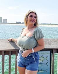 Sierra Bellingar - Free nude pics, galleries & more at Babepedia