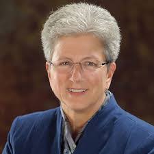 Anne Paradis's Instagram, Twitter & Facebook