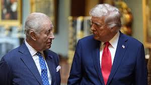 Charles III à Washington: une visite pour "amadouer le président américain en utilisant l’admiration béate qu’il porte à la monarchie"