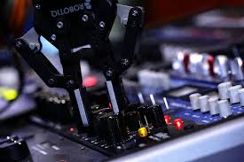 Upload your music track to us online. Automated Analog Online Audio Mastering Aria