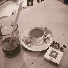 Gambar orang menggosip sambil ngopi. 101 Gambar Lucu Hujan Ngopi Paling Keren Gambar Pixabay
