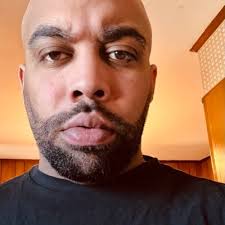 Ryan Volk (@RyanVolk7)