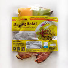 Walaupun rasanya agak pedas, tetapi jika sudah ada di depan mata, daging salai masak lemak cili api dengan belimbing buluh ini memang sukar ditolak. Salaiport Daging Salai Pes Masak Lemak Cili Api 160g Shopee Malaysia