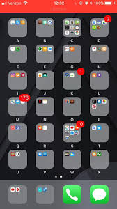 The Way My Brother Has Organized His Iphone Apps Mildly Infuriating Iphone Achtergronden Iphone App Telefoon Achtergronden