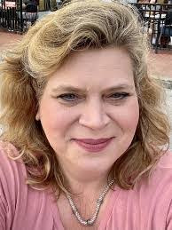 Ella Blackwell's Instagram, Twitter & Facebook