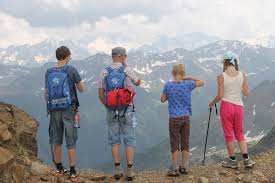 Start der wanderung lago di sorapiss: Familienfreundliche Wanderwege Und Aktivitaten In Osttirol Hrs Holidays Journal