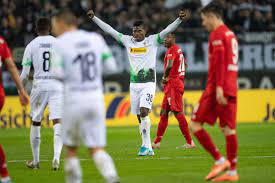 Data visualisation and storytelling series, demonstrating the power of data to show the previously unseen energy created by fans of world's favourite game. Four Observations From Bayern Munich S 1 2 Loss To Borussia Monchengladbach Bavarian Football Works