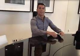 Jun 04, 2021 · certes, les médias anglais et italiens ne cessent d'envoyer antonio conte à tottenham, le poste d'entraîneur du real madrid n'étant plus à pourvoir et la continuité de mauricio. Rencontre Secrete Entre Nasser Al Khelaifi Et Cristiano Ronaldo A Paris Vipsg
