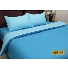 Penggunaan bed cover bisa menyesuaikan dengan ukuran kasur dan juga tipe kasur. Chelsea Gold Polos Set Sprei Dan Bed Cover Blue Sky Terbaru Agustus 2021 Harga Murah Kualitas Terjamin Blibli