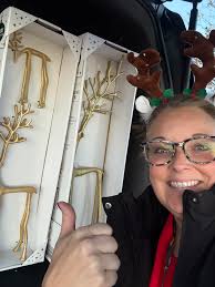 Cute Christmas Decorations and Thrift Store Finds