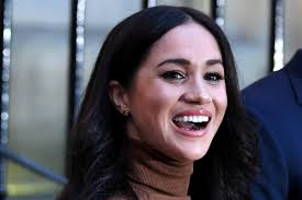As meghan grew up and got into the show business, she started styling her hair differently. Meghan Markle Reportedly Flirted Sat On His Teenage Friend S Lap At A Party Royals