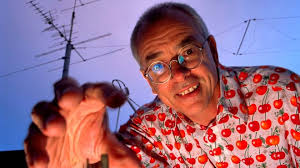 Dr Karl Kruszelnicki backs away from 'flawed', 'political'  Intergenerational Report